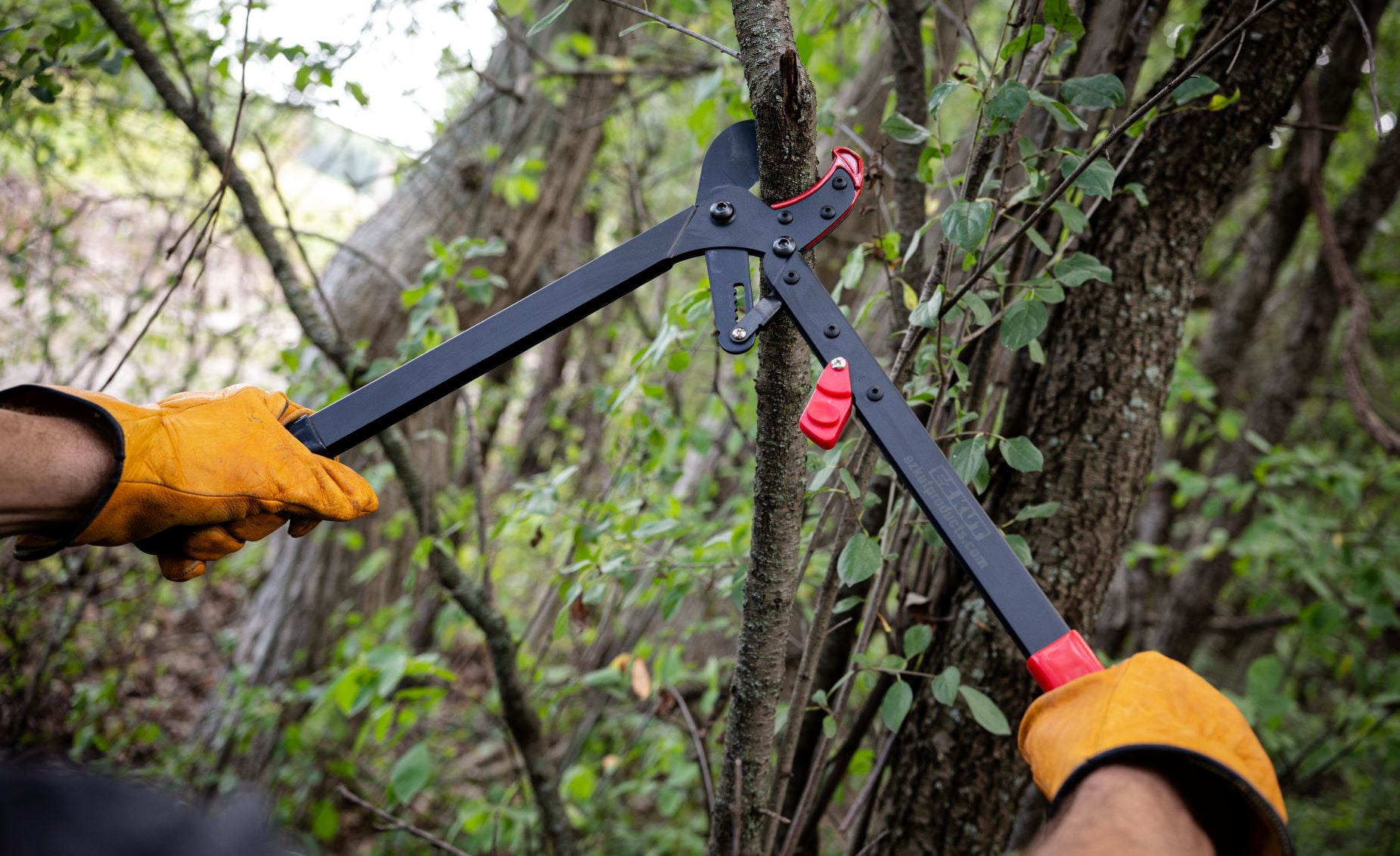 EZ Kut Lil G Branch Cutter Loppers. Ratcheting Tree Cutter - Sub Compact Lightweight Packable Loppers best Tree Branch Cutter - Yard Tools Since 1988