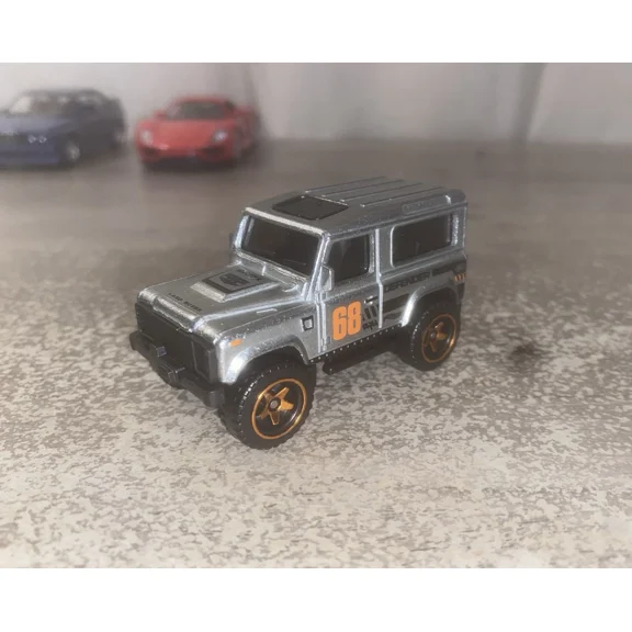Land Rover Defender 90 - 2019 Mattel - Brand New Loose Car - Hot Wheels