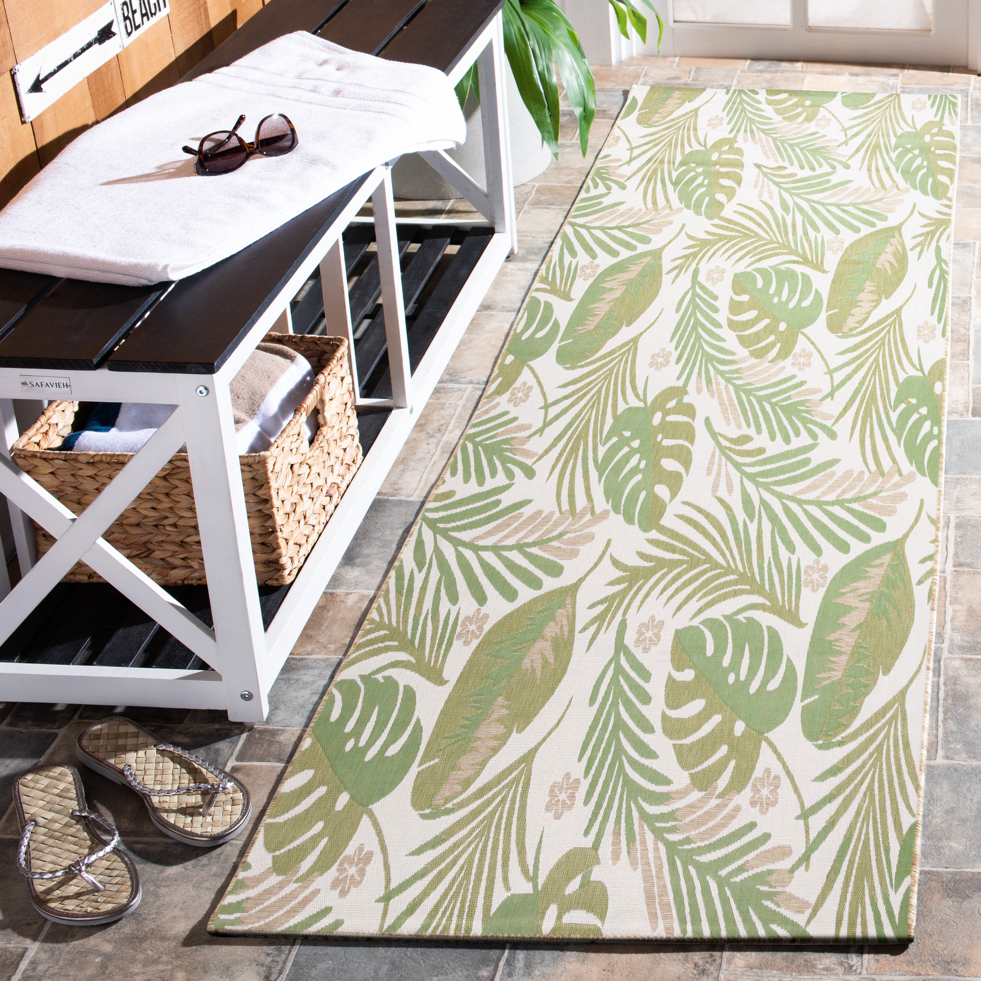 Safavieh Courtyard Adair Botanical Indoor/Outdoor Area Rug, Ivory/Green, 6'7" x 6'7" Square