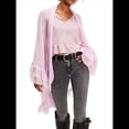 thumbnail image 2 of Blusa de Transparente con Volantes y Mangas Largas Acampanadas para Mujer, con Dobladillo Alto y Bajo, Sexy y Holgada Rosa L, 2 of 7