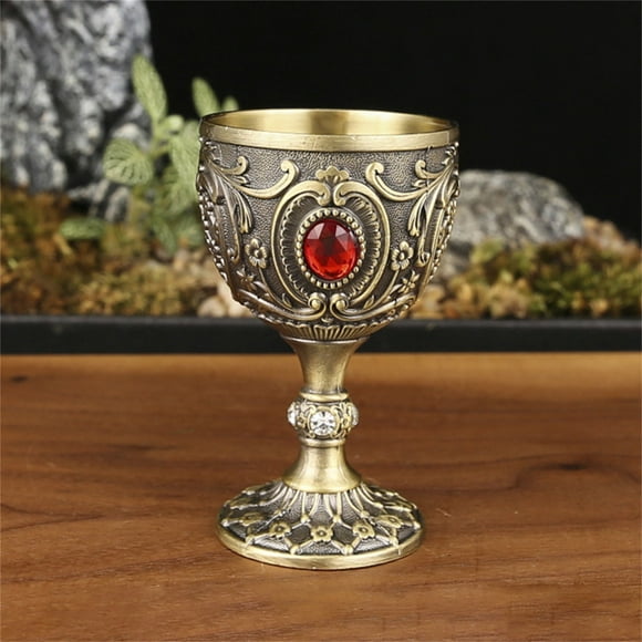 Kitchen Utensil Set Vintage Medieval Goblet Drinking Glass Party Supplies Handmade Novelty Engraving Metal Wine Cup Desktop Decoration
