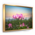 thumbnail image 1 of Designart - Fleurs de Lotus en Fleurs au Coucher du Soleil - Impression sur Toile Encadrée, 1 of 3