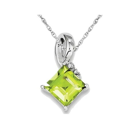 2/3 Carat (ctw) Natural Peridot Pendant Necklace in Sterling
