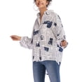 thumbnail image 2 of Camisa con estampado de periódicos de moda para mujer Blusa cruzada de solapa de manga larga para la primavera de verano (azul, talla M), 2 of 4