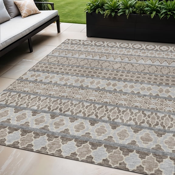 5' X 8' Taupe Beige And Gray Quatrefoil Washable Indoor Outdoor Area Rug