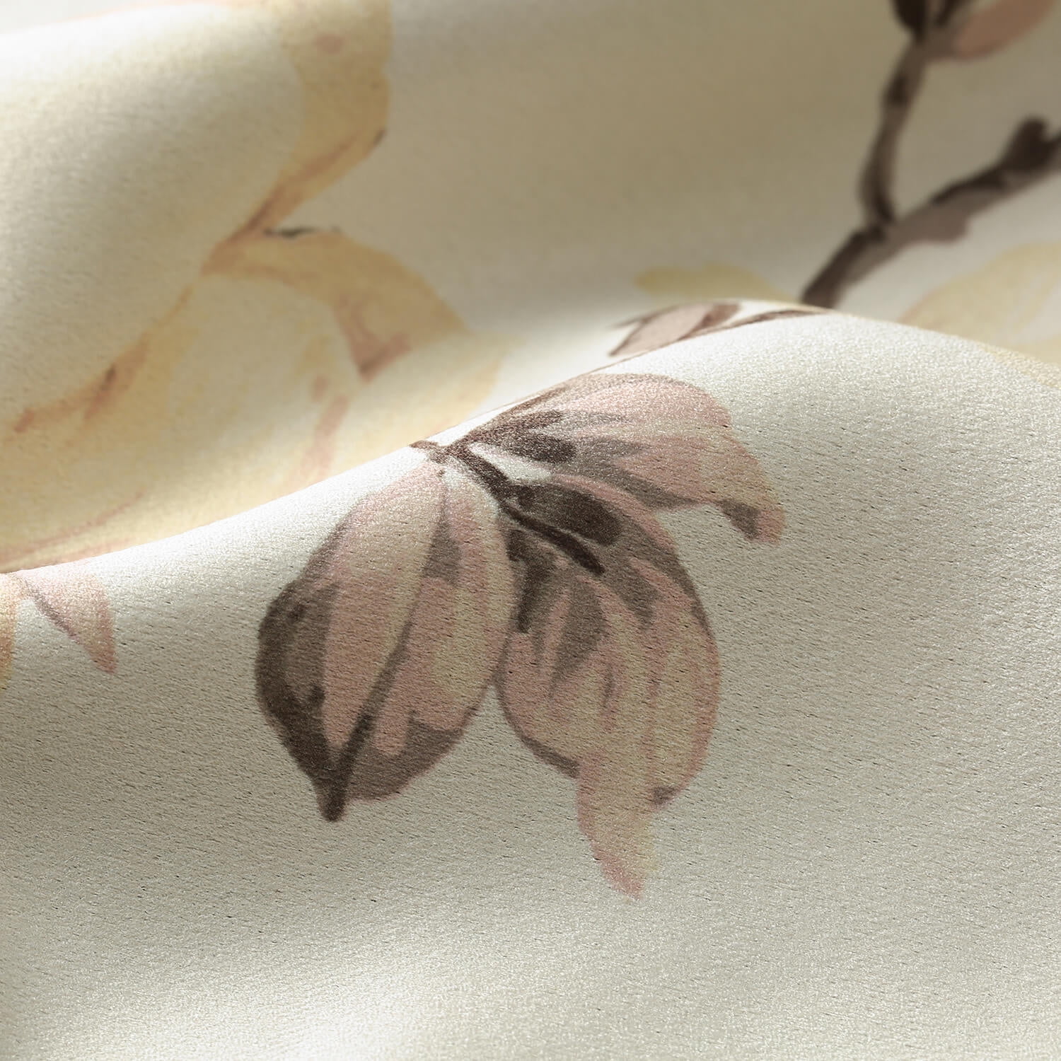 VOGOL Magnolia Flower Blackout Curtains for Bedroom, Grommet Thermal Insulated Room Darkening Curtains for Living Room Patio Door Window Drapes, 2 Panels, W52 x L63