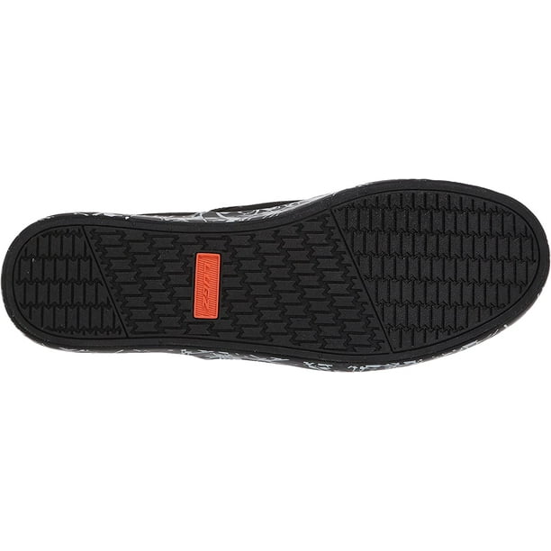 Lugz slip clearance on