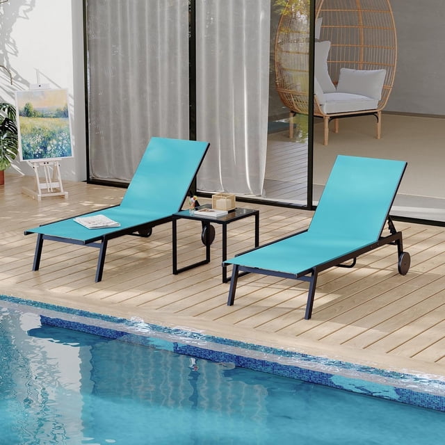 YUSAZENS 2 Chaises Longues de Patio en Textile avec Table d'Appoint, Chaises Longues à Dossier Réglable avec Roues pour Cour et Piscine - Bleu