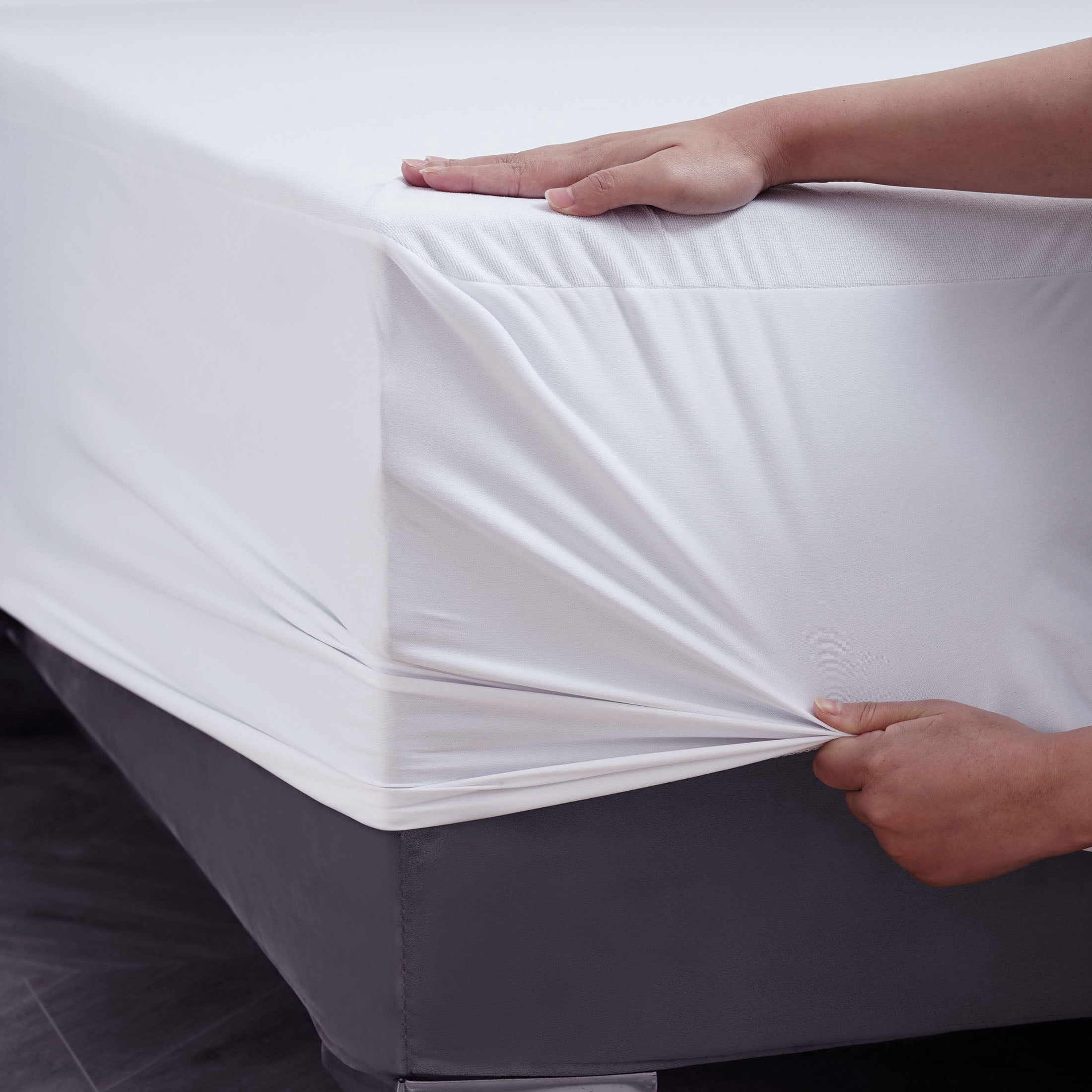 Mainstays Soft Terry Waterproof Fitted Mattress Protector, Twin-XL