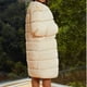thumbnail image 5 of Abrigo de imitación corto de talla grande para mujer, chaqueta cálida de imitación peluda, ropa de abrigo de manga larga Fridja BV0+2211, 5 of 7