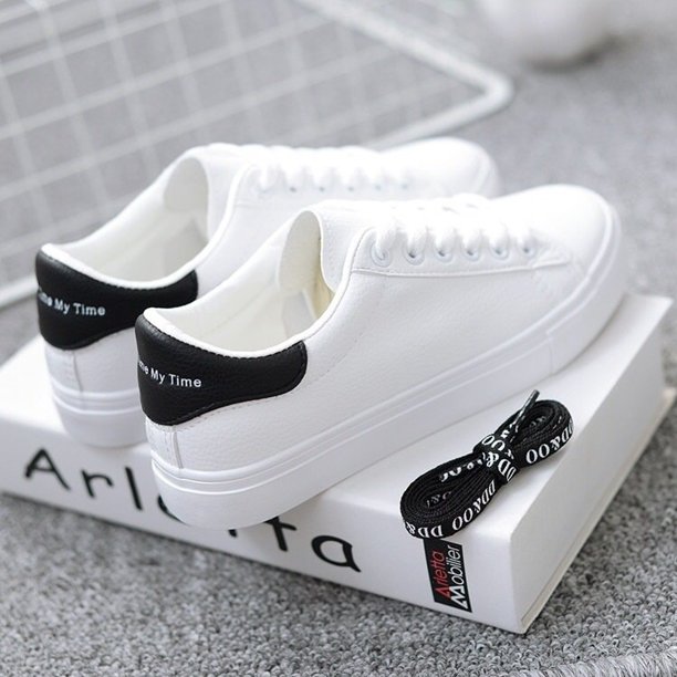 Zapatos blancos de suela gruesa para mujer Zapatos de tablero con punta redonda para estudiantes blancos de moda de primavera y otoño Zapatos de tiro callejero