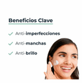 thumbnail image 2 of Eucerin Dermopure Oil Control 400ml Gel Limpiador Facial Antiacné Piel Grasa Sensible Hombre Mujer, 2 of 7