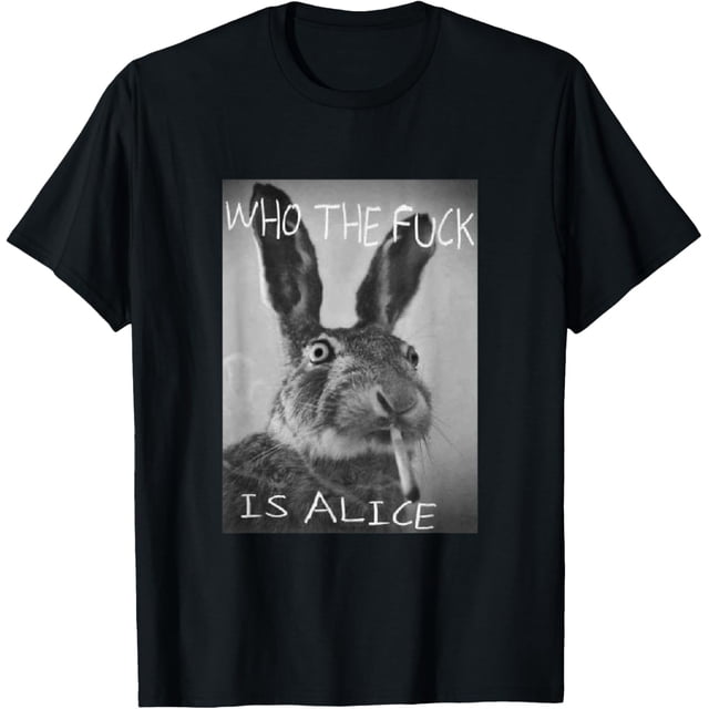 Funny Rabbit on T-Shirt Who is Alice Cool Camiseta