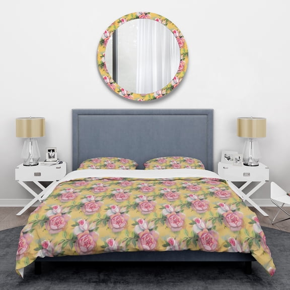 Designart 'Hand-drawn Pink Watercolor Roses.' Mid-Century Modern Duvet Cover Set