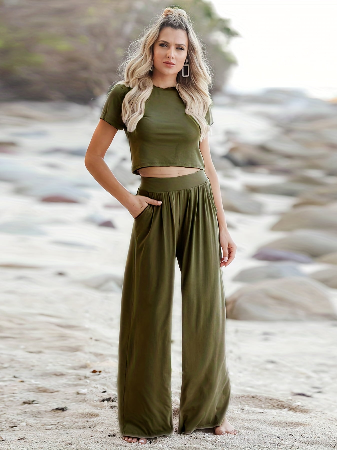 【INCHANT ME】Color matching low strap wide slacks 305a6c27-cd2a-44d1-a4b9-
