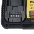 thumbnail image 4 of Chargeur de batterie au lithium-ion rapide et haute efficacité pour 12 V 20 V max. Prise DCB112US 110-220 V (2 broches), 4 of 4