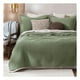 thumbnail image 1 of Edredón Ligero Reversible Pinsonic Velvet Esquimal Colcha Doble Vista (King Size, Verde), 1 of 8