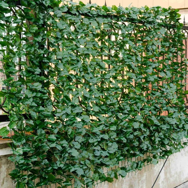Costway 40''x95'' Faux Ivy Leaf Decorative Privacy Fence Screen