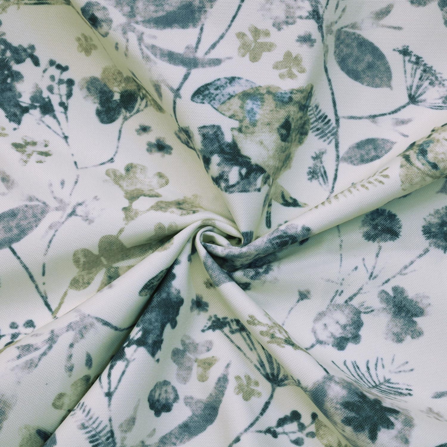 Felicia Blackout Grommet Indoor Curtain