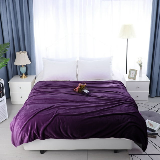 PiccoCasa 1 Pcs Manta de Lanzar de Microplush Suave y Cálida Sólida Color Púrpura 70" x 78"