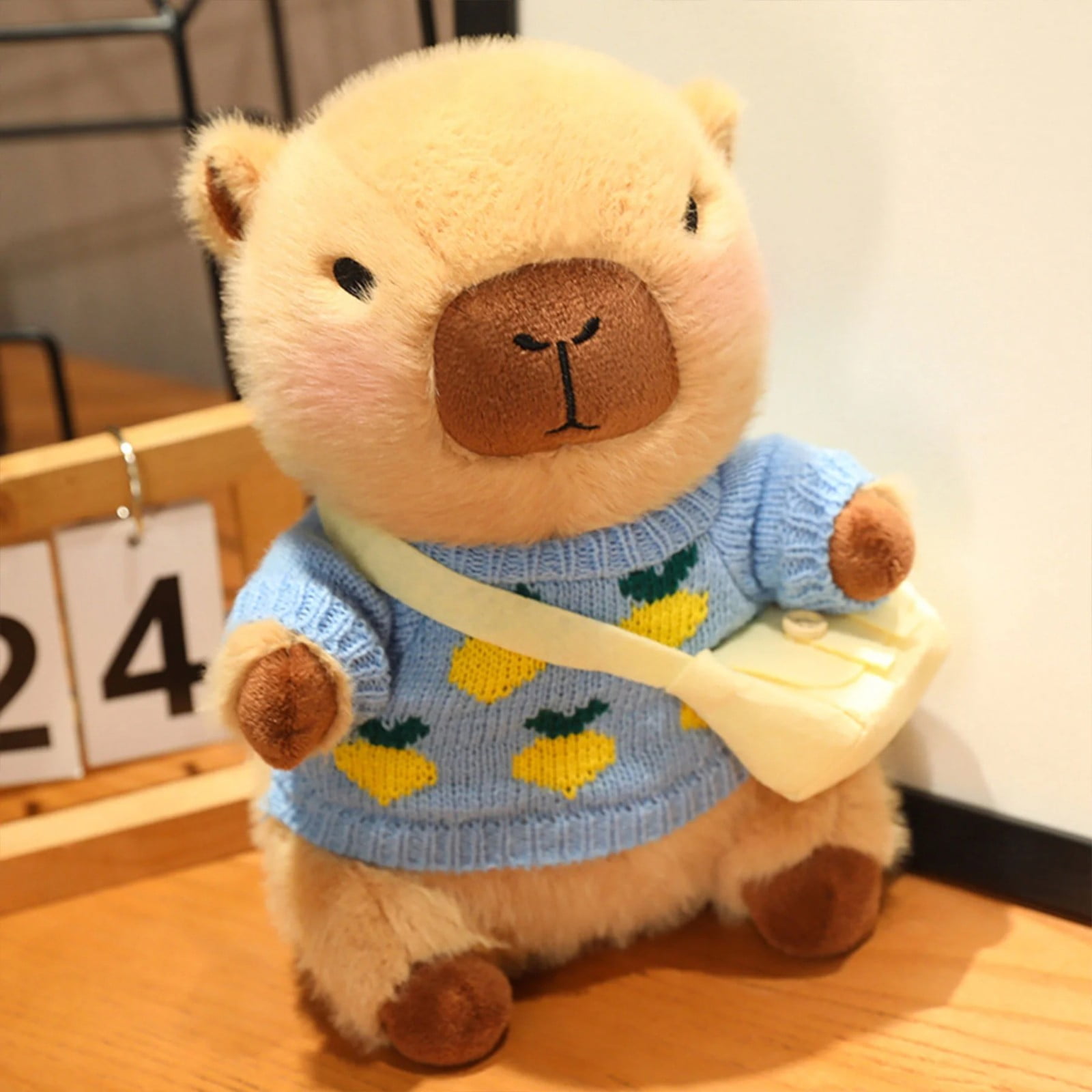 Capybara Peluche Con 9 Pcs Capybara Disfraz Estilo Navidad | Meses Sin Interés
