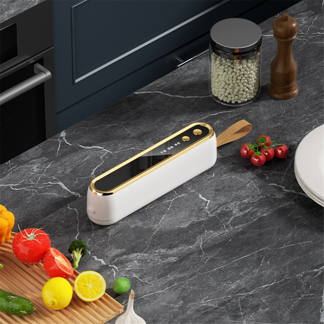 Wireless Vacuum Sealer Small Portable Vacuum Packaging Machine Black