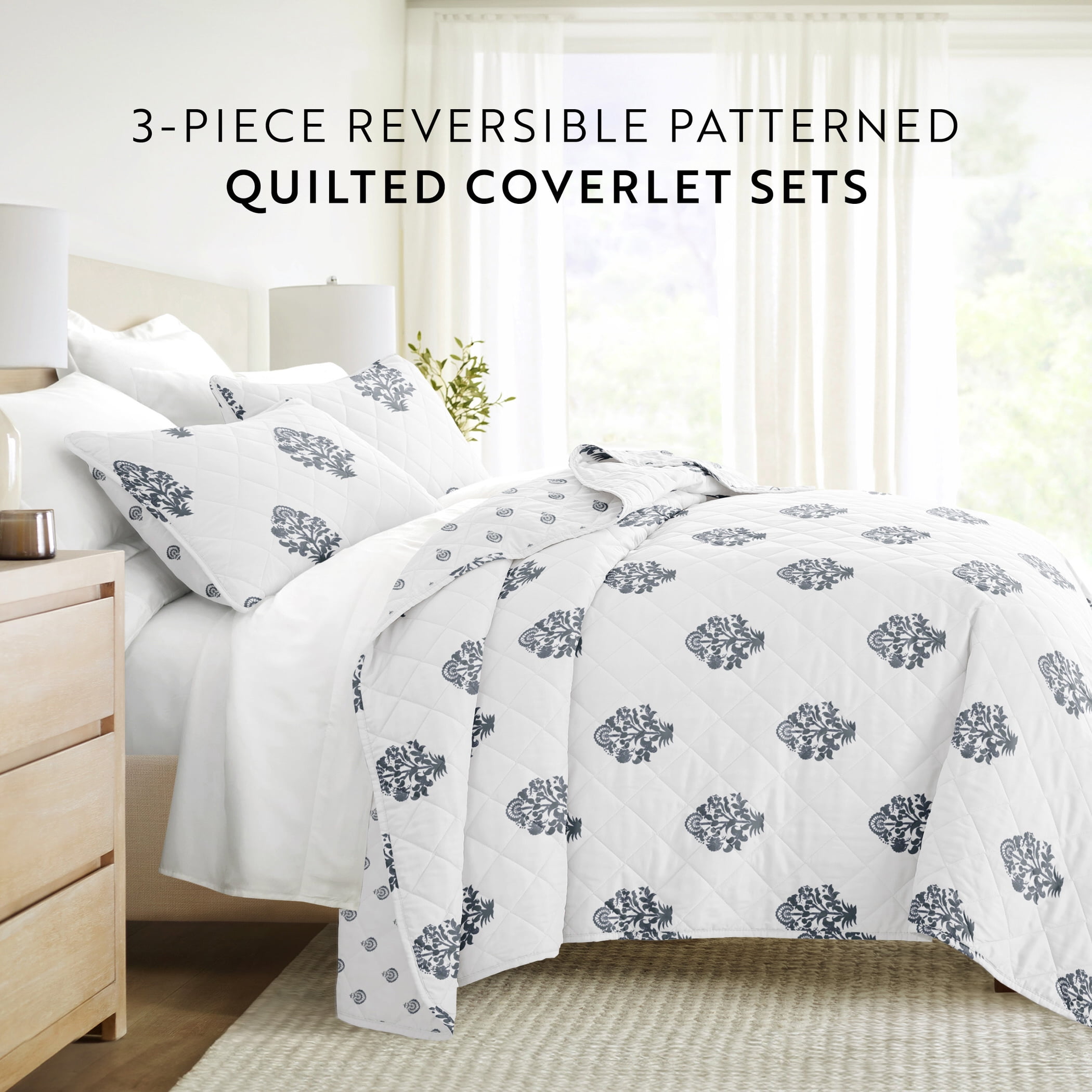 Noble Linens 3-Piece Dusk Blue Stamped Bloom Reversible Quilt Set, King