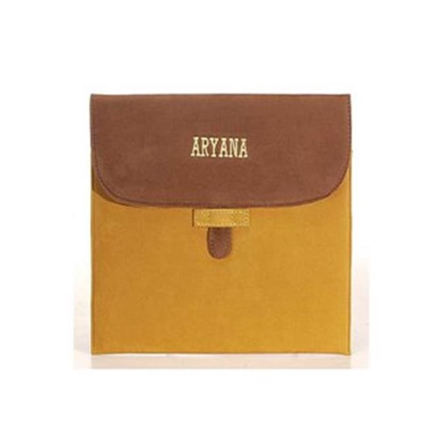 Aryana Ella-1-Tan Chic Basique en Suède Beige avec Fermeture à Rabat Essentielle pour Ipad
