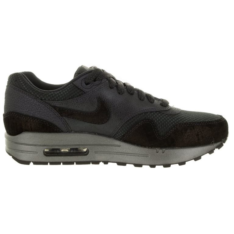 Air max hotsell 1 reflective heel