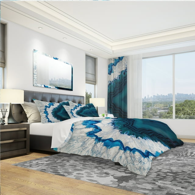Designart 'Strick & Bolton Villere 'Blue Brazilian Geode' Bedding Set