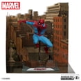 thumbnail image 3 of Figura coleccionable de Spider-Man a escala 1:10 con escena, 3 of 6