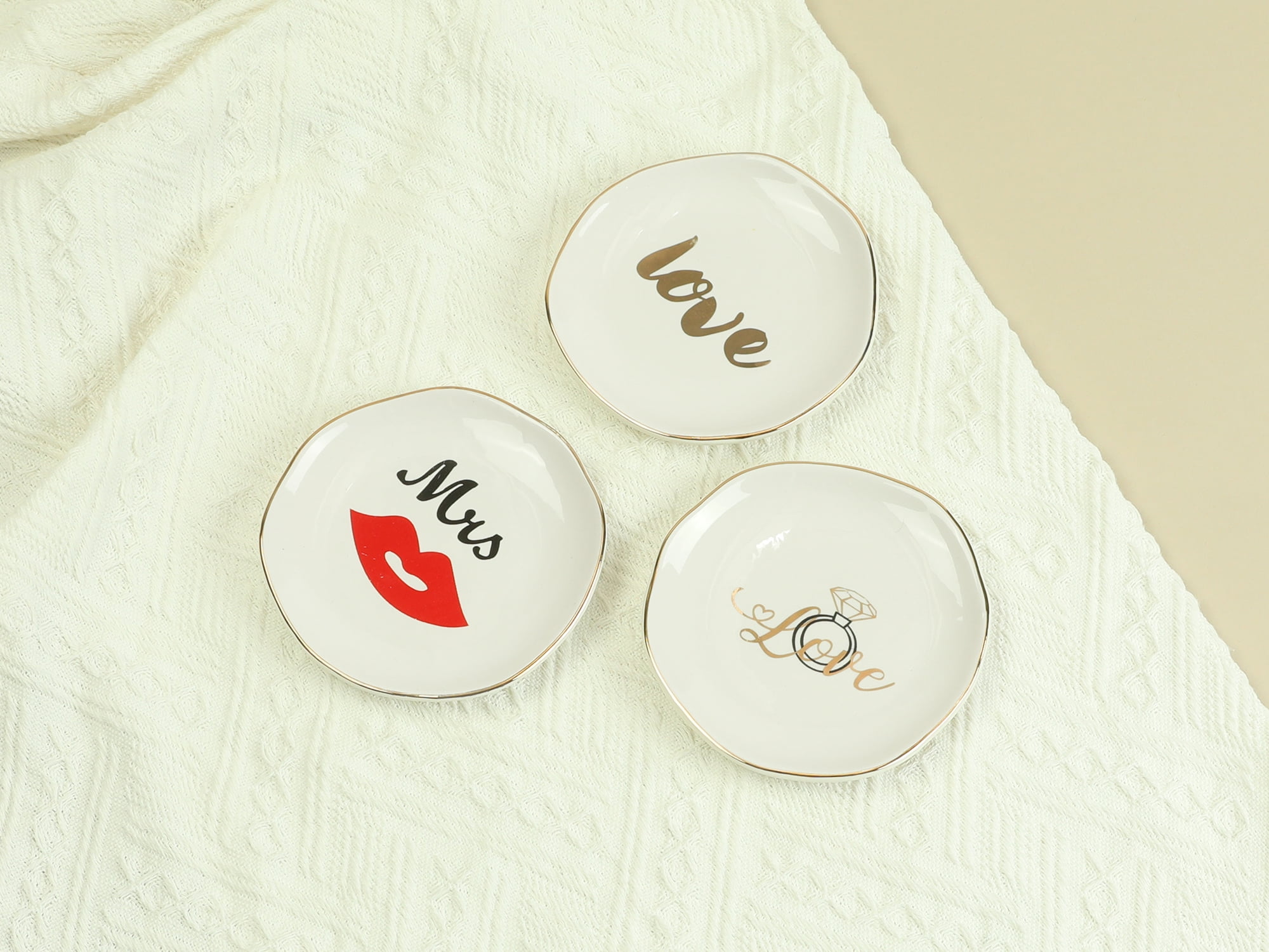 Unique Bargains Ceramic Jewelry Tray White Love Pattern 4.5*4.5*0.5 Inch