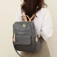 thumbnail image 4 of Sac à Dos de Haute Qualité pour Femmes, Tendance 2024, Fermeture Éclair, Design Polyvalent avec Franges, Gris, 4 of 6