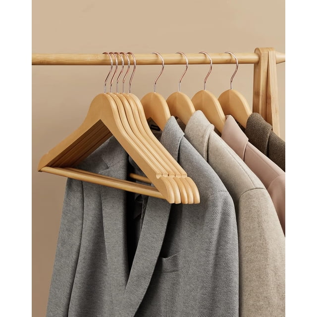 SONGMICS Percha de Madera Maciza, Juego de 20, con Ranuras, Barra Antideslizante, Gancho 360°, para Trajes, Abrigos, Natural y Oro Rosa
