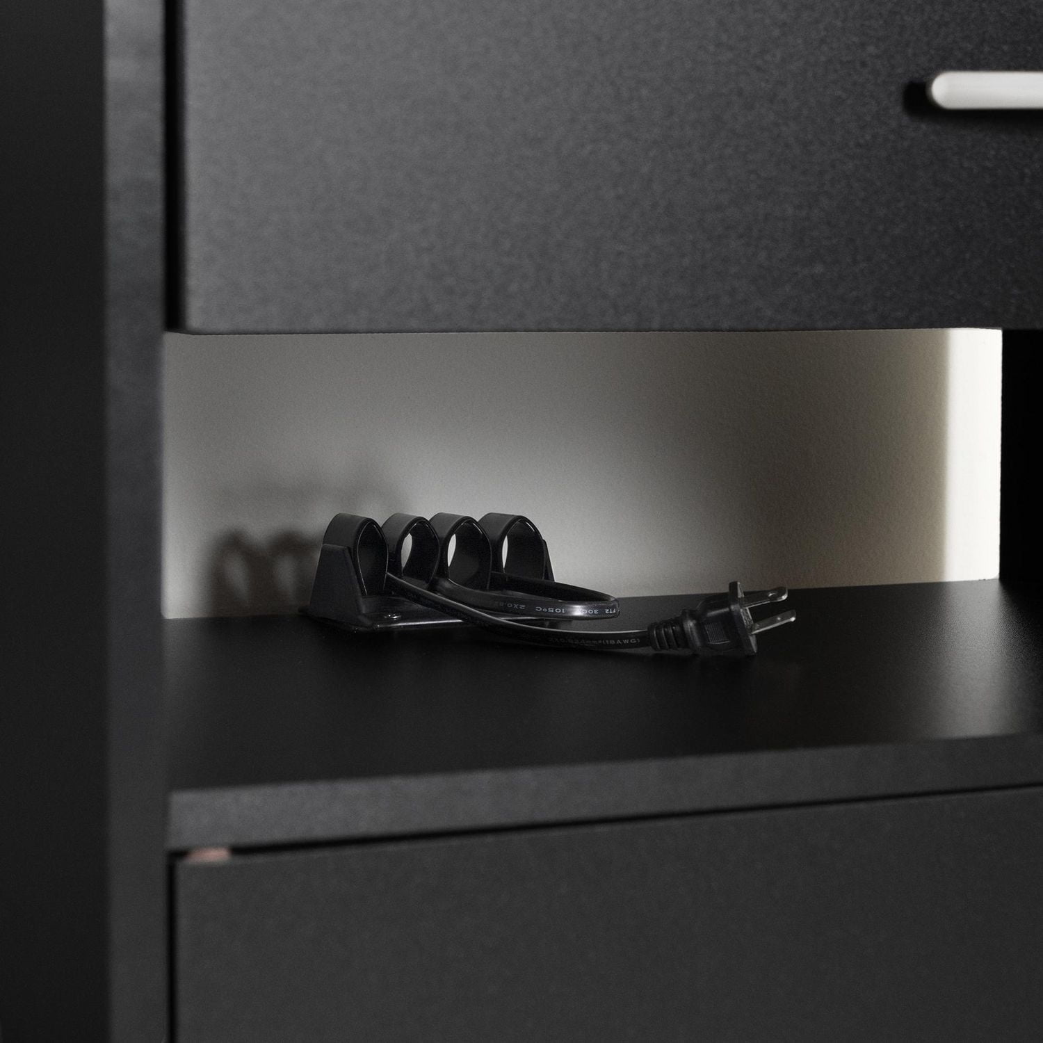 South Shore Axess Microwave Cart on Wheels, in Pure White