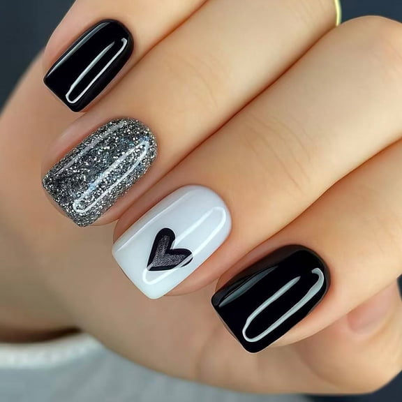 24Pieces Black Glitters Heart Glitters Tips Fake Nails For Daily Wear Easy Application Comfortable Wear