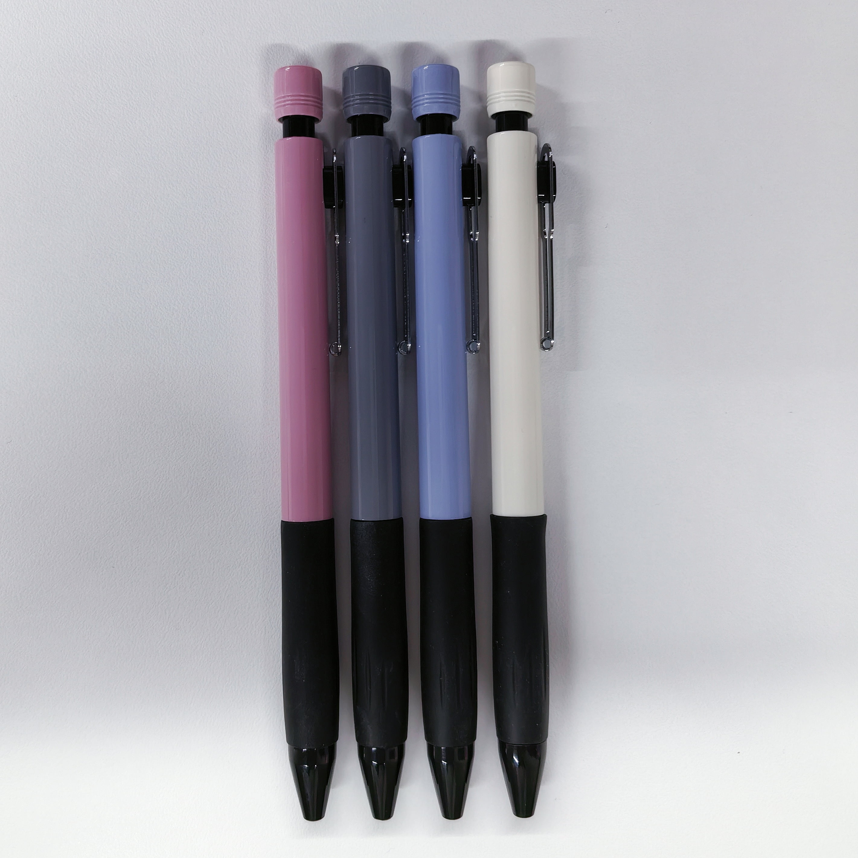 NEWRITE Gel Pens Fine Point:  Retractable 0.7mm Black Ink Pen 2ct with 2 Refills No Smear & Bleed Quick Dry Smooth Writing Silent Click