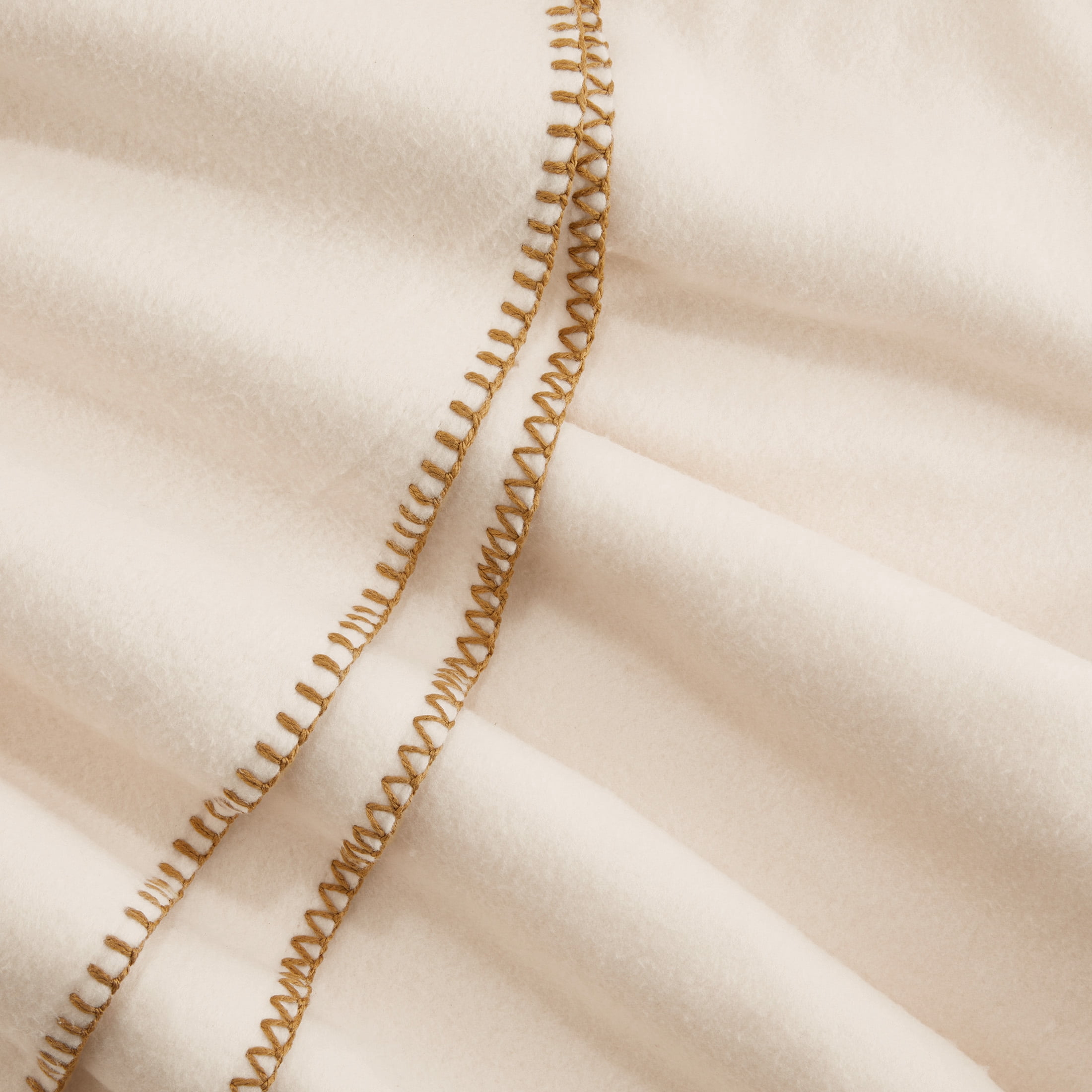 Mainstays Super Soft Vanilla Dream Fleece Bed Blanket, King