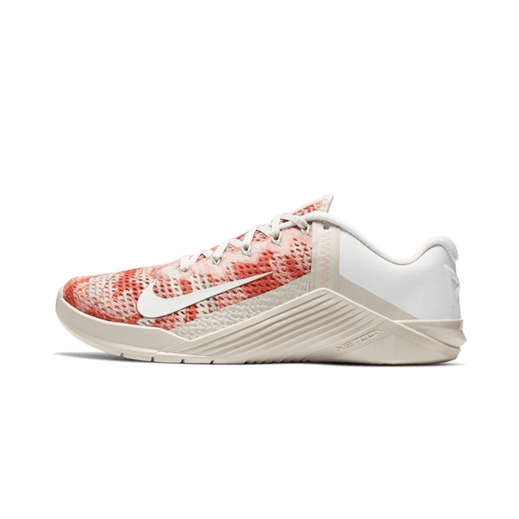 NIKE WOMENS Metcon 6 Wmns "Sand" DJ3076 064 DJ3076 064 from Stadium Goods
