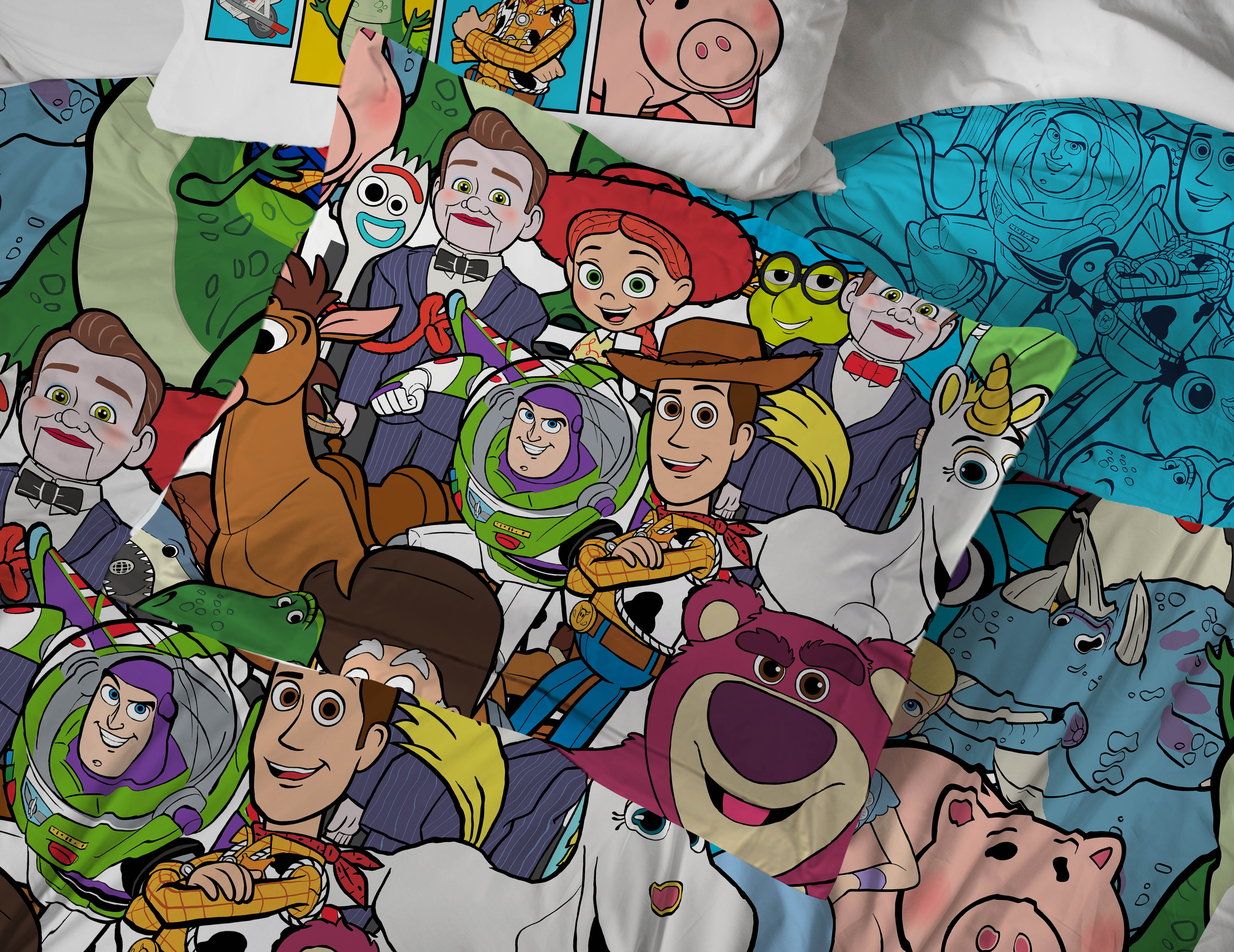 Disney Toy Story You've Got a Friend Reversible Comforter and Pillowcase Set, Twin/Full, Kids Bedding