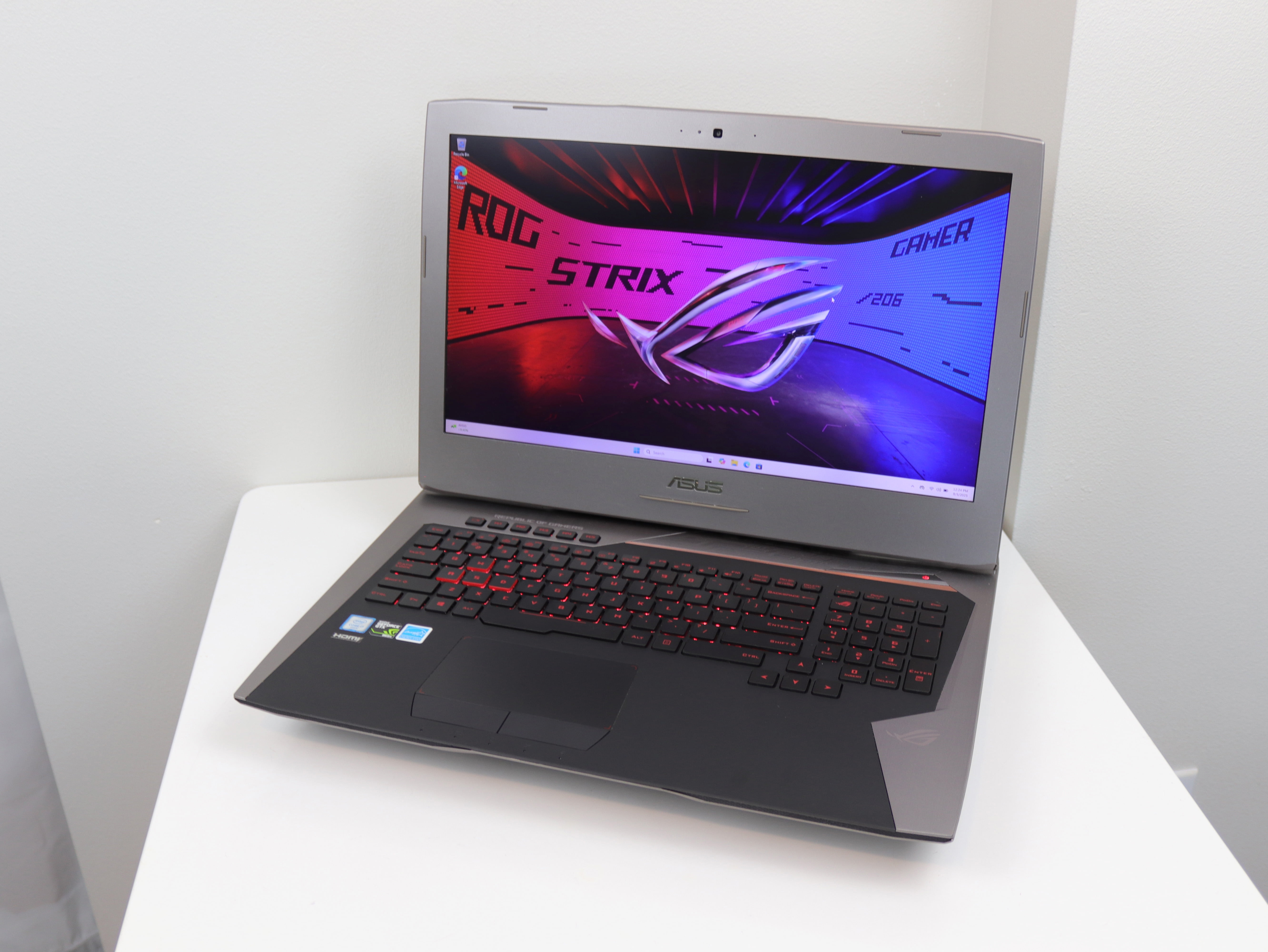 希少PC/win11 i7-980X / SSD128 /8G / GTX560 希少PC/win11 i7-980X / SSD128 /8G / GTX560 Custom Gaming