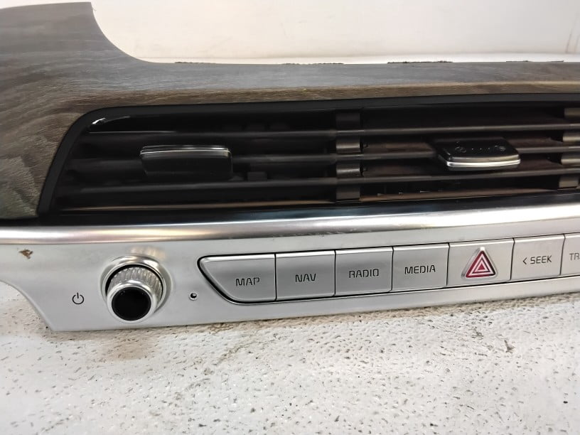 Pre-Owned 2021 Kia Telluride Radio Control Panel w/ Bezel 96540S9000SA1 OEM - Verify Specific Vehicle Fitment In Description - (Good)