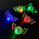 thumbnail image 3 of En las luces parpadeantes, los aparatos dentales brillan y los dientes brillan para el carnaval de la fiesta., 3 of 5