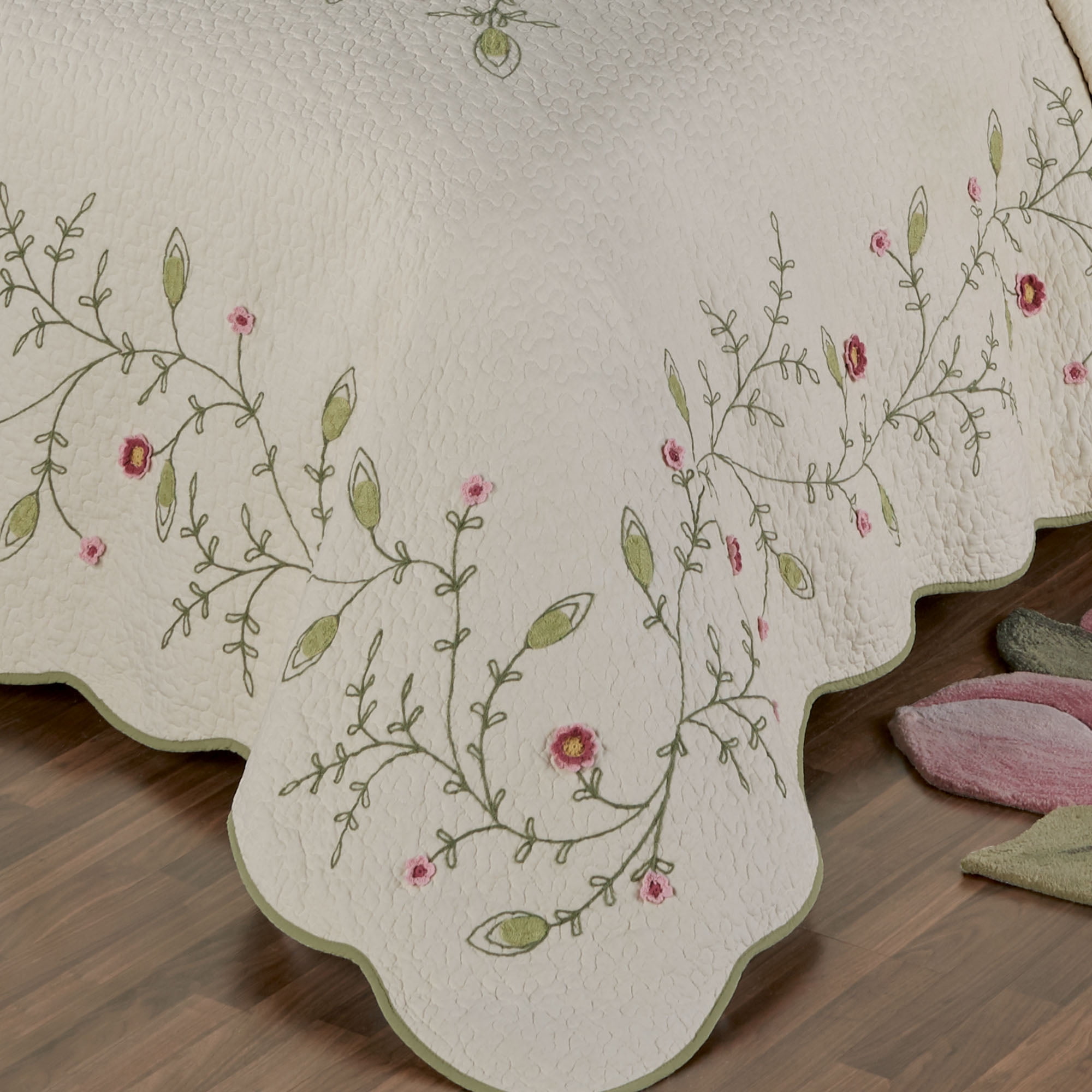 Posy Floral Crochet Natural Cotton Oversized Quilted Grande Bedspread Full