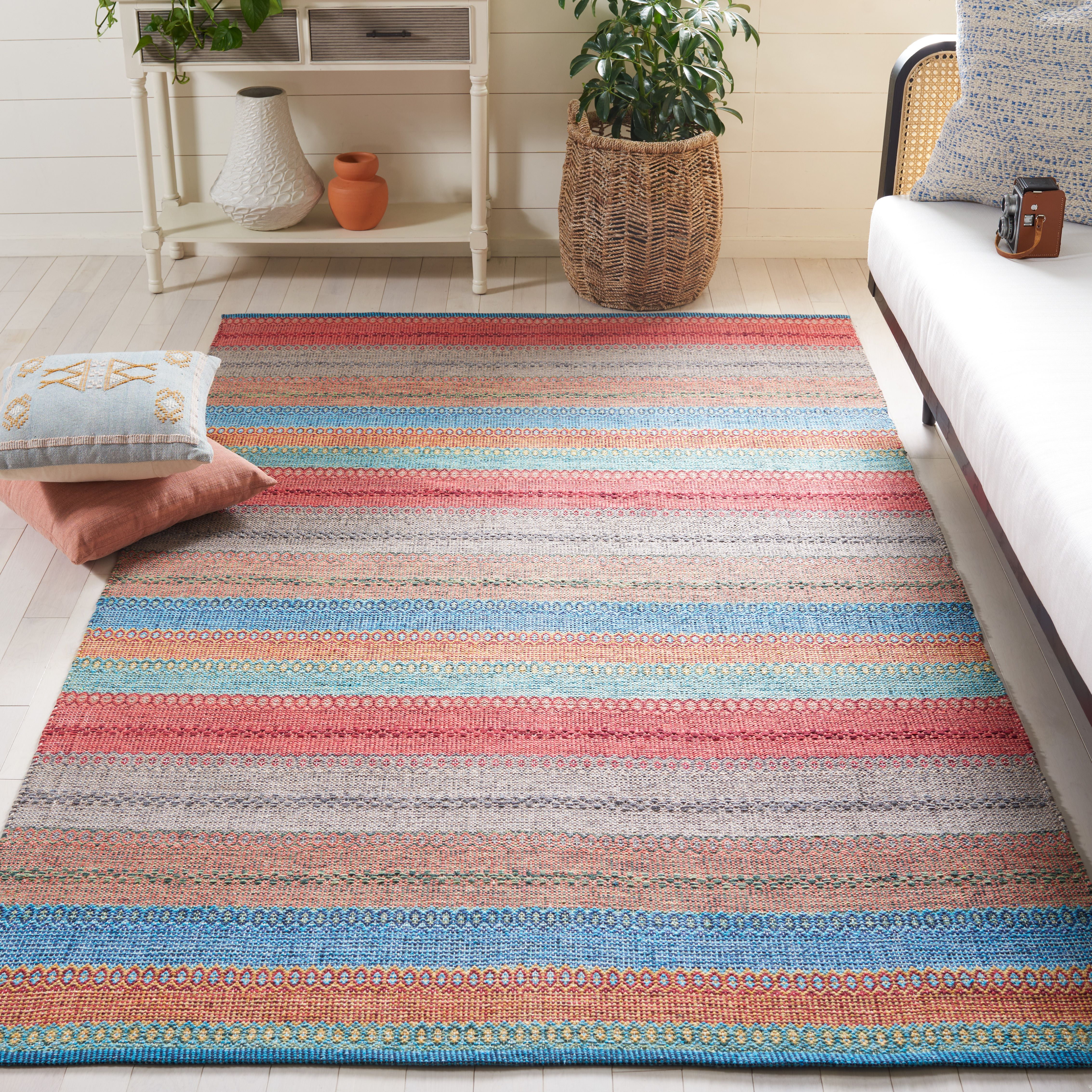 SAFAVIEH Montauk Albine Striped Cotton Area Rug, Blue/Grey, 6' x 9'