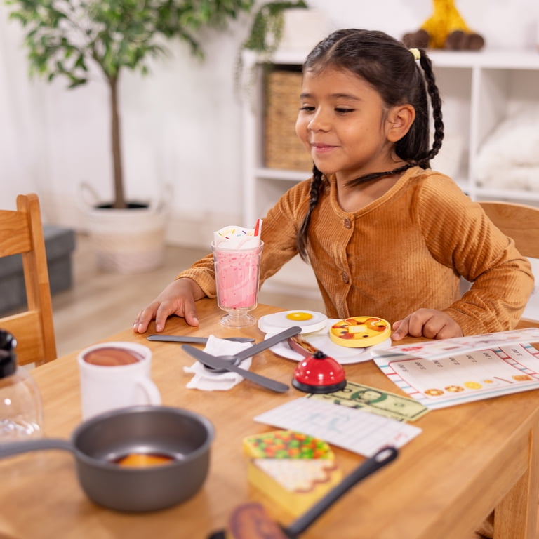 Melissa & Doug Star Diner Restaurant Play Set, 41 Pieces photo 7