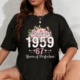 thumbnail image 1 of Camiseta de Mujer 67 Años 100% Algodón - Regalo Cumpleaños 67 Aniversario 1959 Estampado Floral, 1 of 7