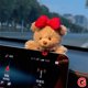 thumbnail image 4 of Lindo adorno de oso de peluche para coche: decoración para salpicadero y pantalla, regalo perfecto para conductores, uso en múltiples escenas., 4 of 5