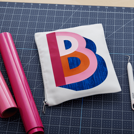 Cricut EasyPress 2 in Raspberry + Iron-On Kit