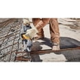 thumbnail image 4 of Disco de corte DEWALT Flexvolt T1 de 9 pulgadas para corte de metales, 4 of 8